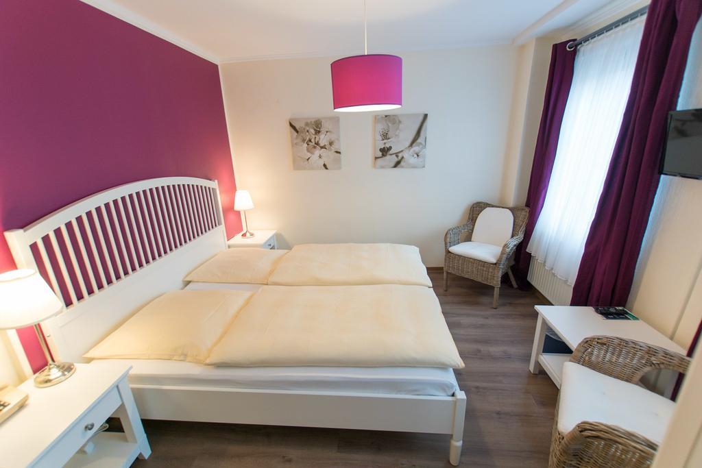 Hotel Heldt Dependance BRE Εξωτερικό φωτογραφία